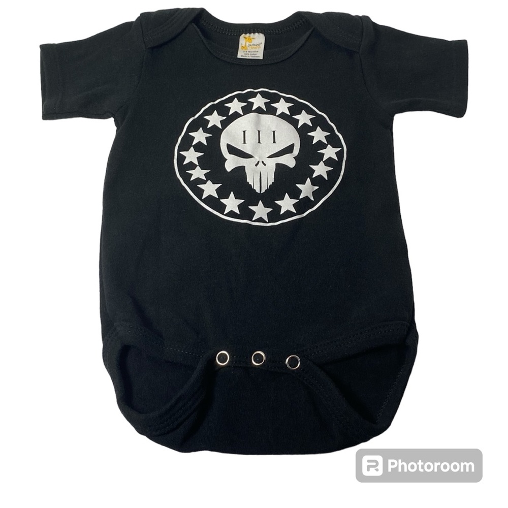 Laughing Giraffe punisher baby onesie did 3-6m months black